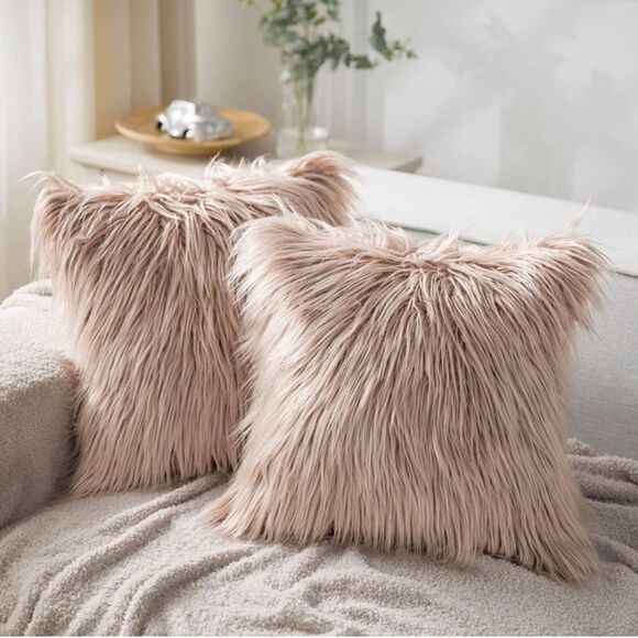 [plantoscope] faux fur pillow with insert EUC - Picture 1 of 8